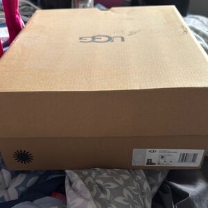 UGG Green Shoe Box